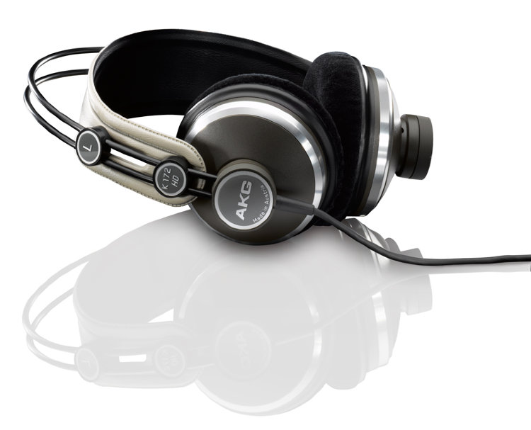 AKG K172HD Наушники динамические закрытого типа, Studio, диапазон частот 18-26000 Гц, 55 Ом, чувствительность 107 дБ/В, максимальная выходная мощность 200 мВт, кабель 3 м, Jack 1/8", адаптер 1/8"-1/4", масса без кабеля 200 г