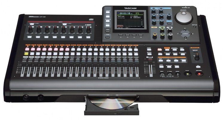 Tascam DP-32 Портастудия