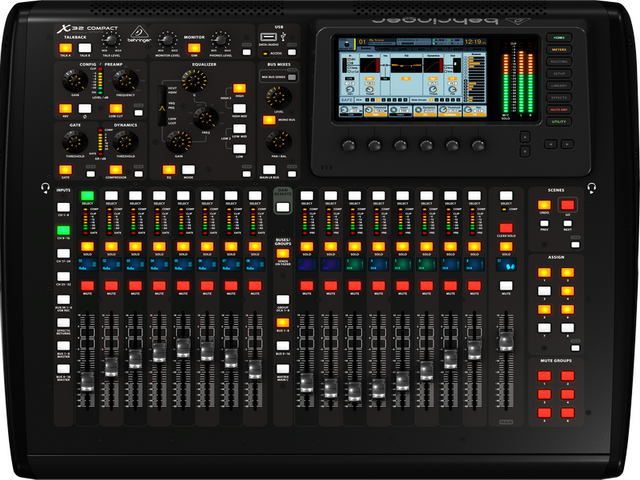 BEHRINGER X32 COMPACT Микшерный пульт